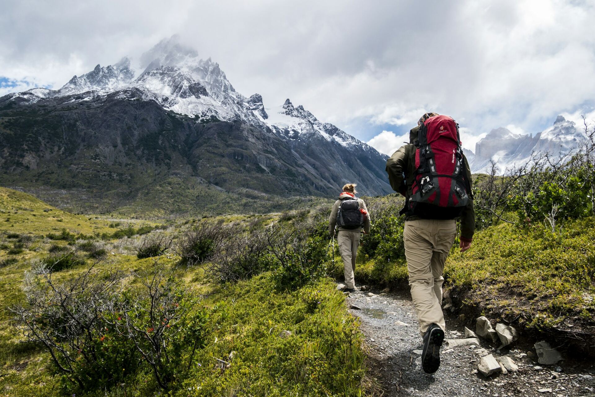 How to become a missionary